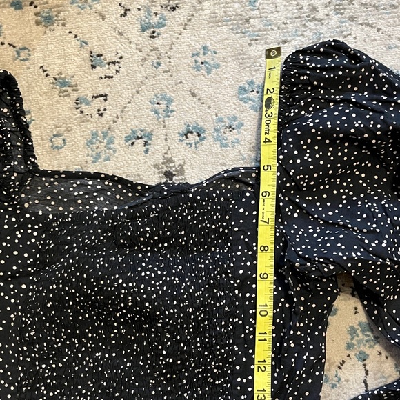 A New Day Black Long Balloon Sleeve Ruched Front Smocked Back Top - Picture 14 of 15